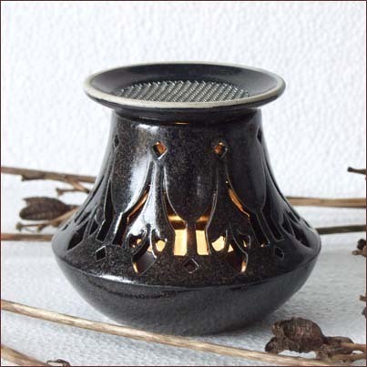 Räucherlicht Draperie schwarz Keramik Handarbeit